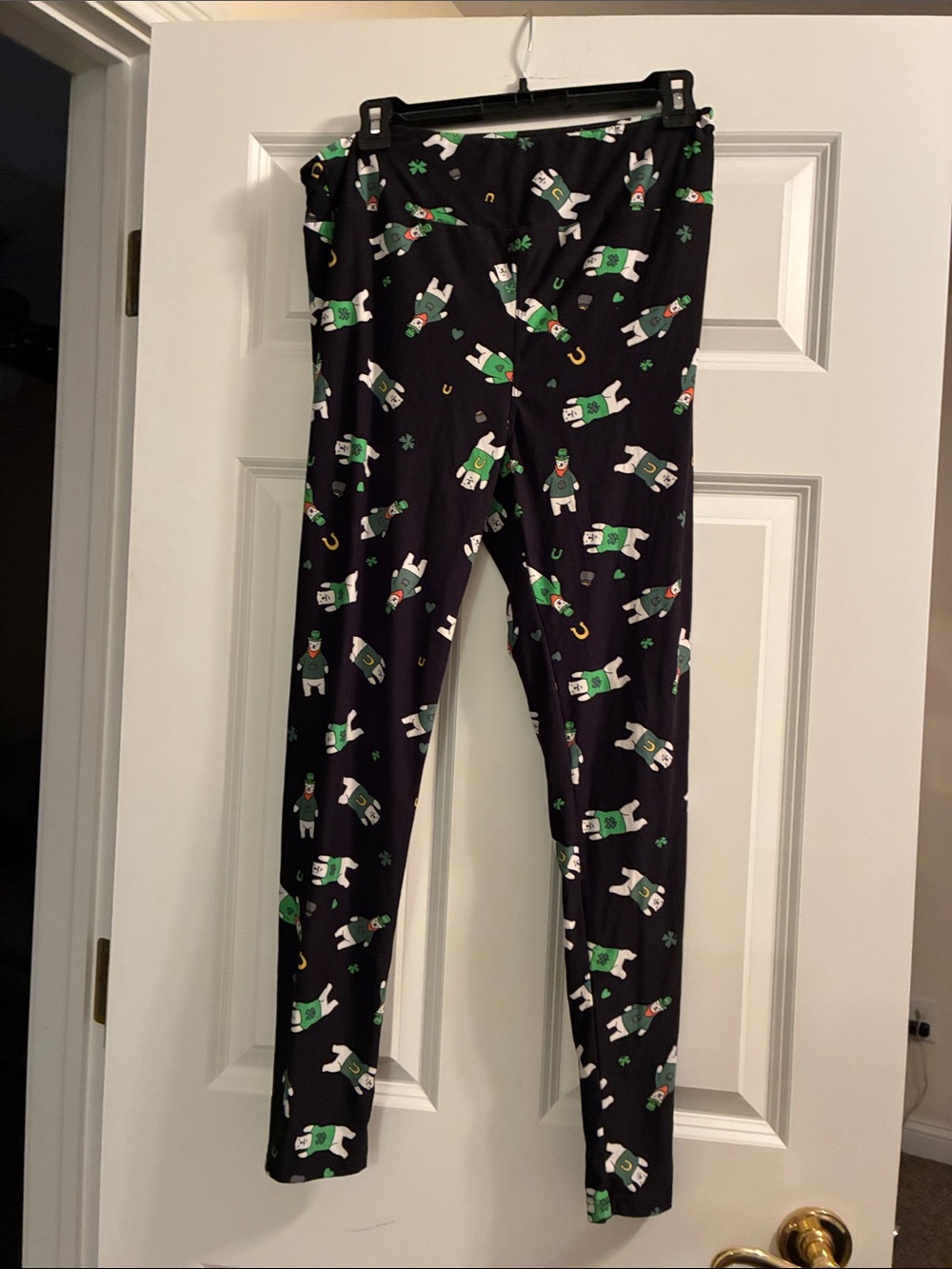 LuLaRoe Black St. Patrick's Day Shamrock Leggings